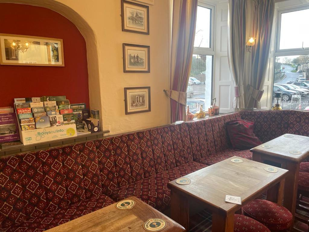 The Board Inn Hawes Buitenkant foto